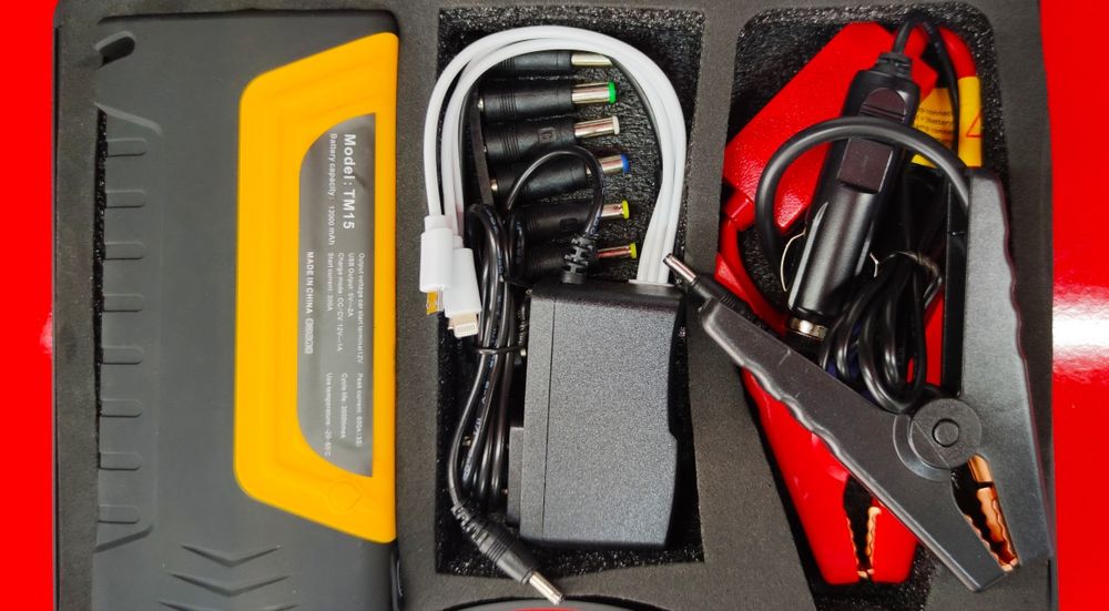 Бустер. зарядное пусковое устройство Jump starter 12.000 mah