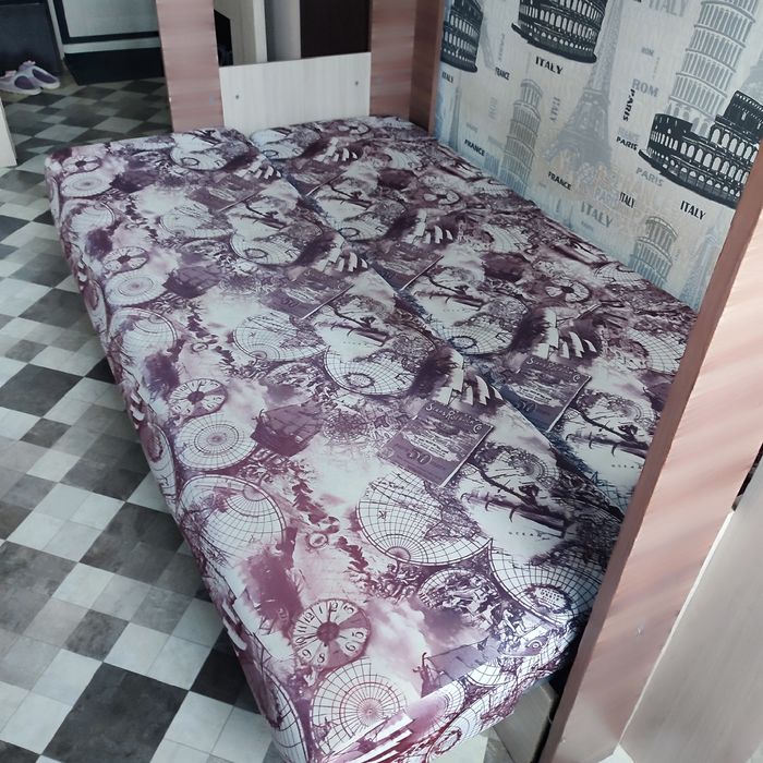 Двухъярусная кровать