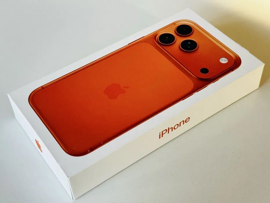 НОВ! Iphone 17 Pro 512GB Cosmic Orange Гаранция 1 година