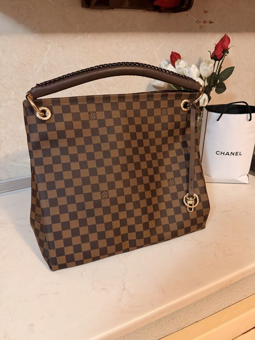 Дамска чанта Louis Vuitton Artsy MM