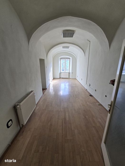 Spațiu comercial de închiriat – Ultracentral Bistrița