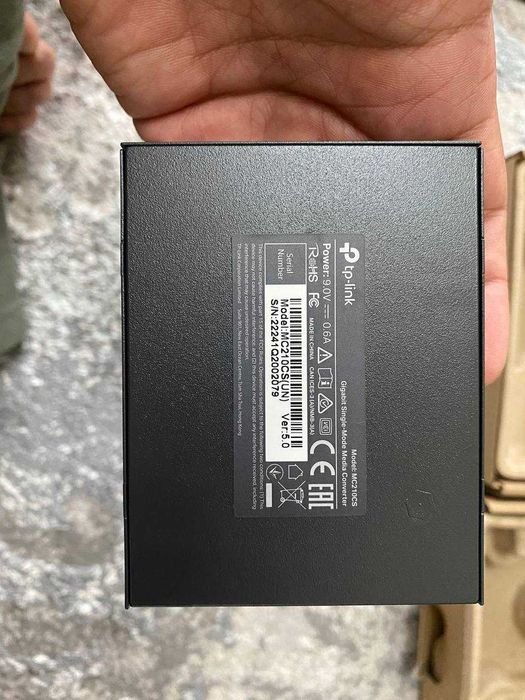 Продаётся пара гигабитных медиаконвертеров Ethernet, модель MC210CS.