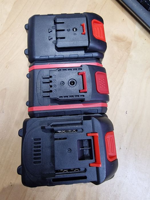 Acumulator Scule Electrice 21V-24V si Incarcator 21V