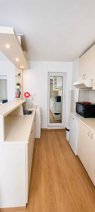 Дава се под наем Двустаен апартамент в Варна, Център - 62 кв.м за 550 € - Снимка #3