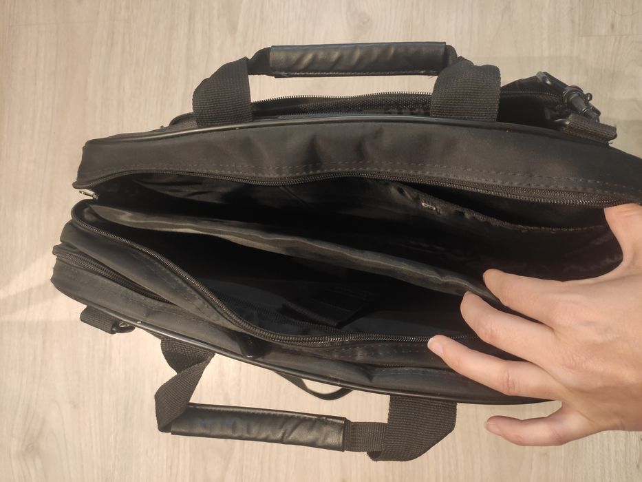 Geanta pentru laptop