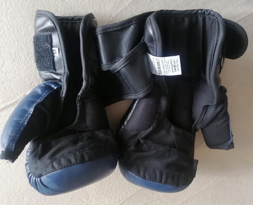 Шлем и перчатки размер М