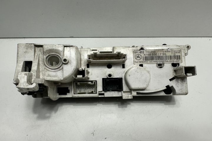 Panou comanda clima A1698301785 Mercedes-Benz B-Class W245 seria