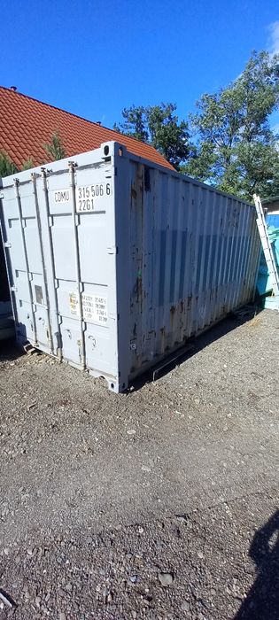 Container maritim depozitare