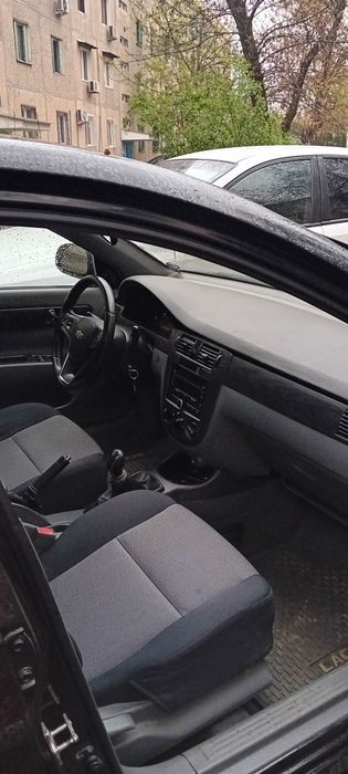 Chevrolet Lacetti 1,8. 2-позиция.
