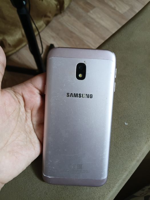 Планшет и телефон