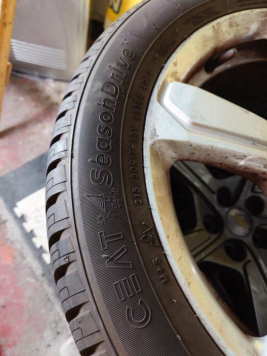 215/50R17 Ceat allseason  2025 ca noi stare foarte buna