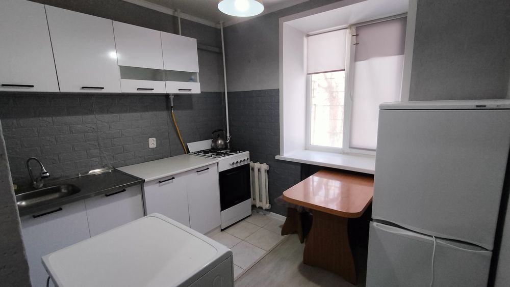 Продается 1-я квартира, мкр 4