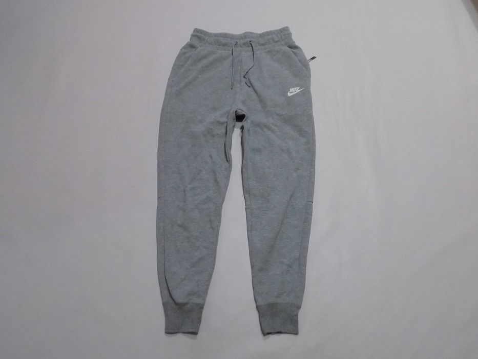 анцуг nike tech fleece долнище екип дамски оригинален спортен крос XS