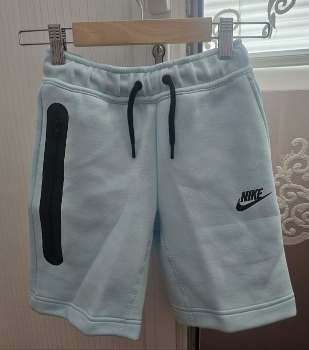 Оригинални детски къси панталонки Nike Tech Flece