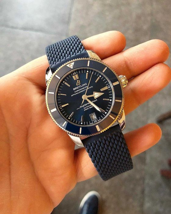 Breitling Superocean синьо