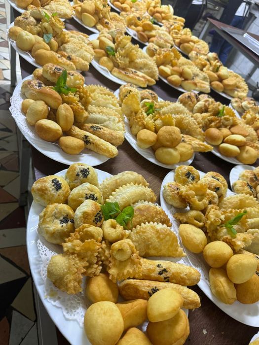 Пирожный, самса, бауырсақ