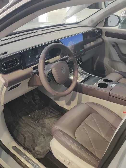 C11 leapmotor Hybrid 2025 halol nasiya