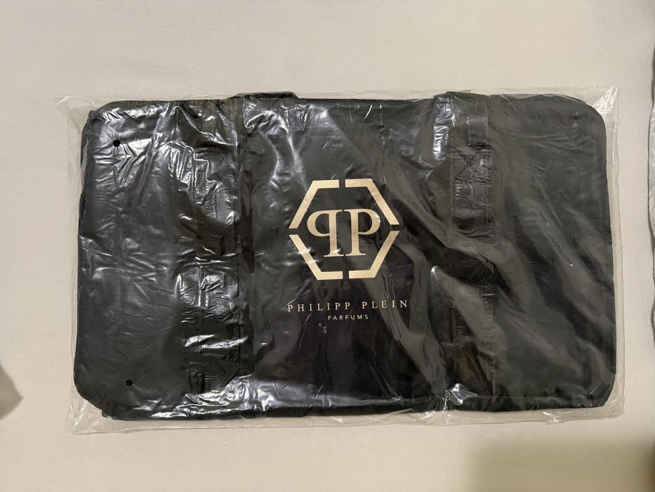 Сакове Calvin Klein, Philipp Plein & Moschino