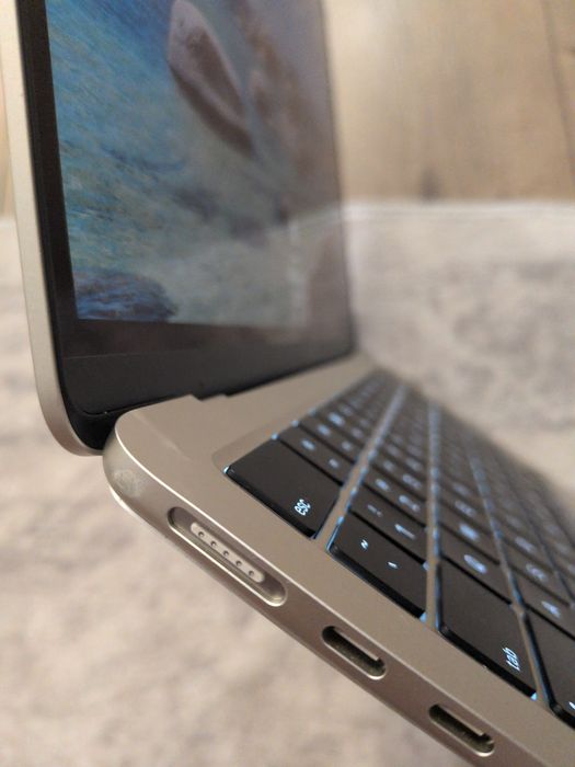 Apple MacBook Air M4 16/256