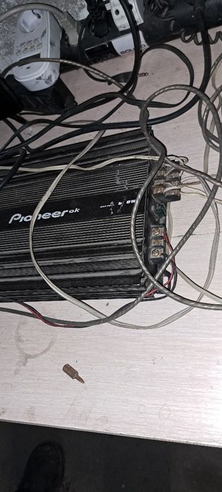 Продам усилитель