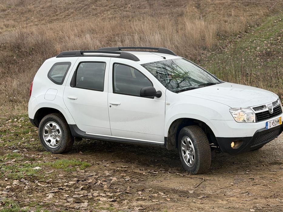 Vând Dacia Duster 1.5 dci