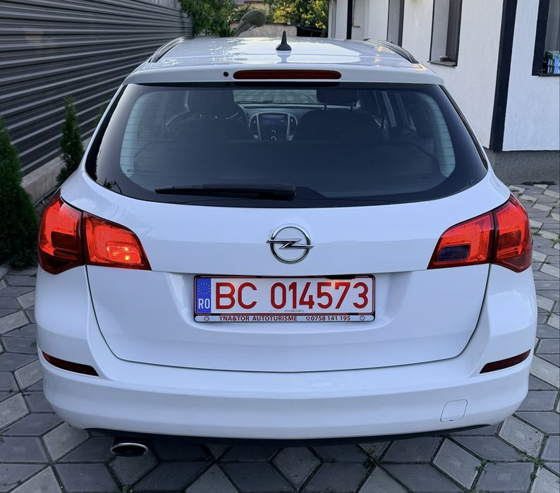 Opel Astra J 2.0 Diesel Automata 2013