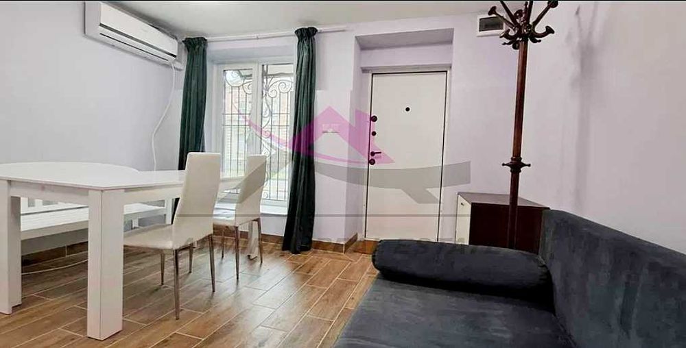 Дава се под наем Двустаен апартамент в Варна, Център - 50 кв.м за 381.99 € - Снимка #2