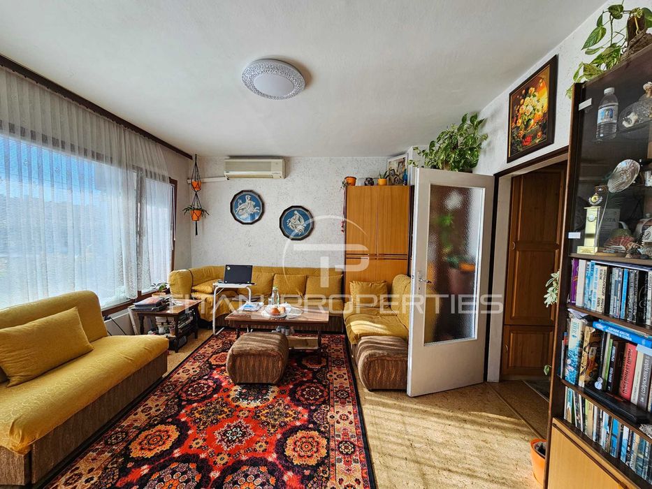 Продава се Тристаен апартамент в Пловдив, Изгрев - 64 кв.м за 1250 €/кв.м - Снимка #2