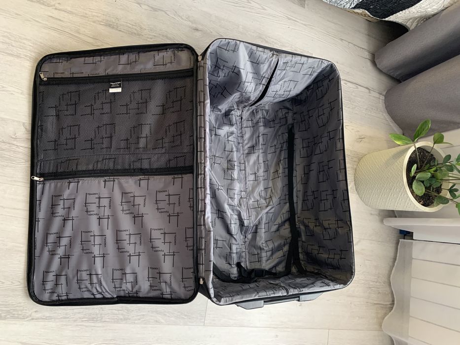 Дорожный чемедан