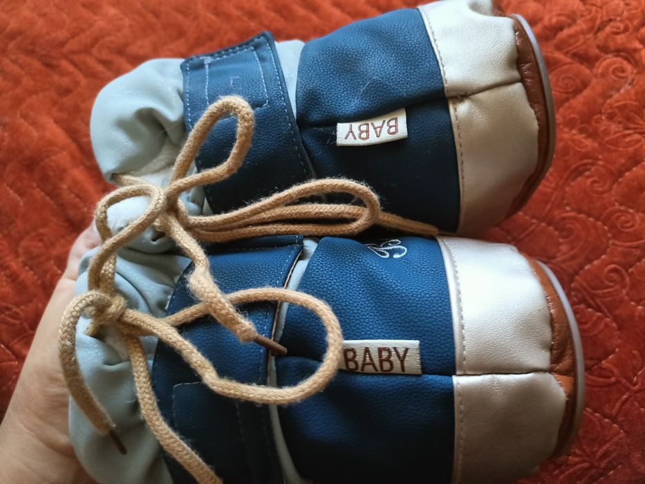 Детские пинетки.