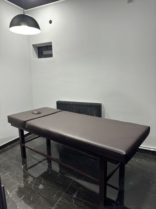 Срочно продам кушетку !