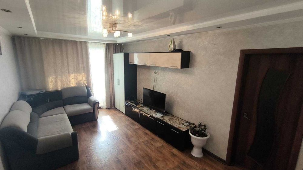 Продам 2х ком квартиру