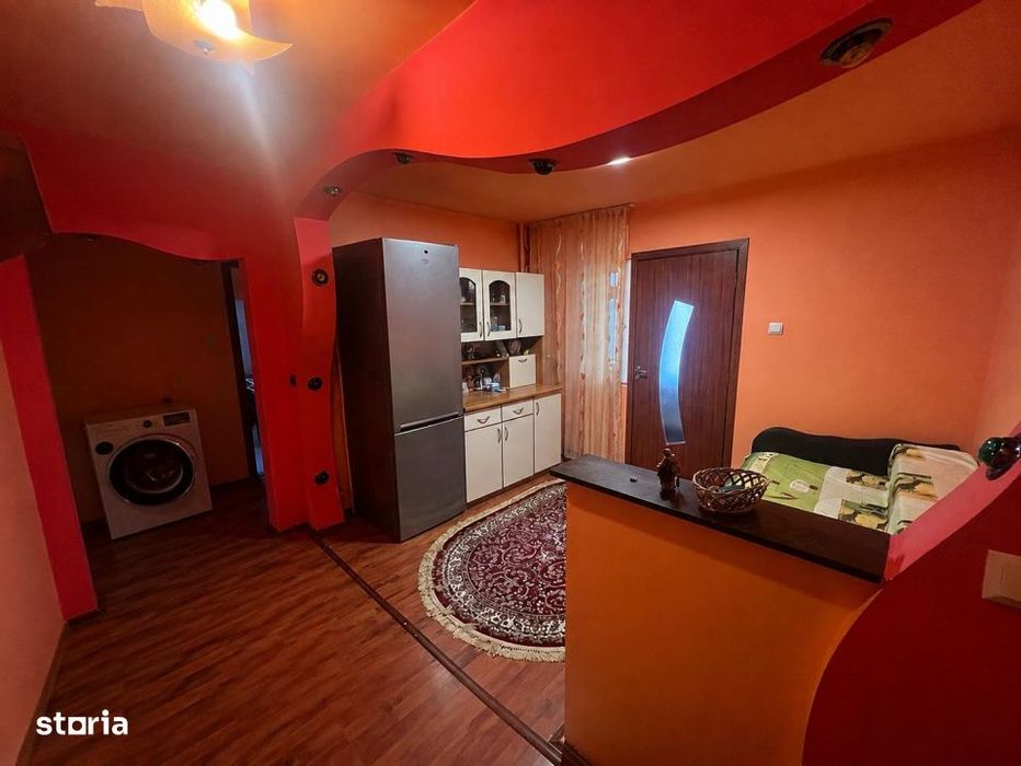 Redus Apartament 2 camere 64mp total, 2 balcoane, zona Craiovita Noua — fotografia 1