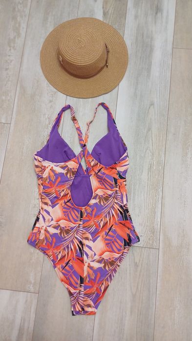 Цял бански Размер 48