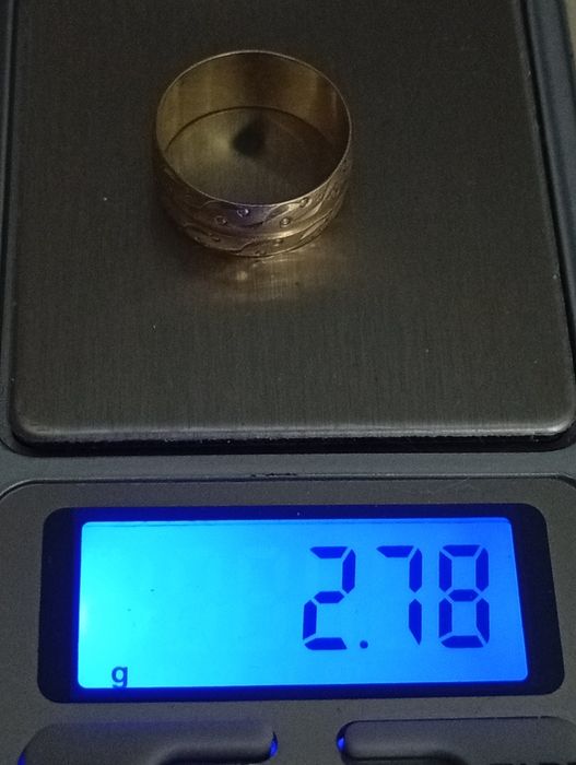 Золотое кольцо 585