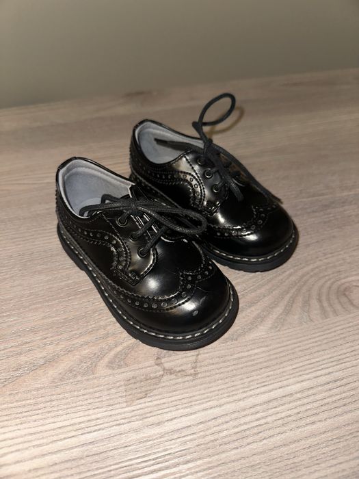 Детски обувки от естествена италианска кожа