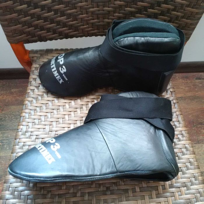 Спортни протектори - обувки за кикбокс / таекуондо