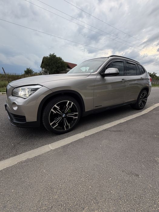 BMW X1 2015 — imagine 2