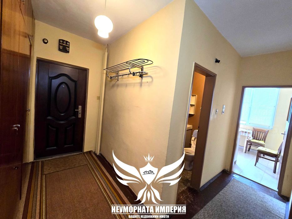 Продавам тристаен апартамент с площ от 62кв.м. на  8 етаж в гр.Асеновград кв.Запад