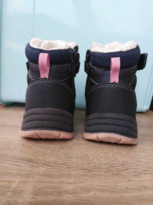 Боти за момиче 22 номер