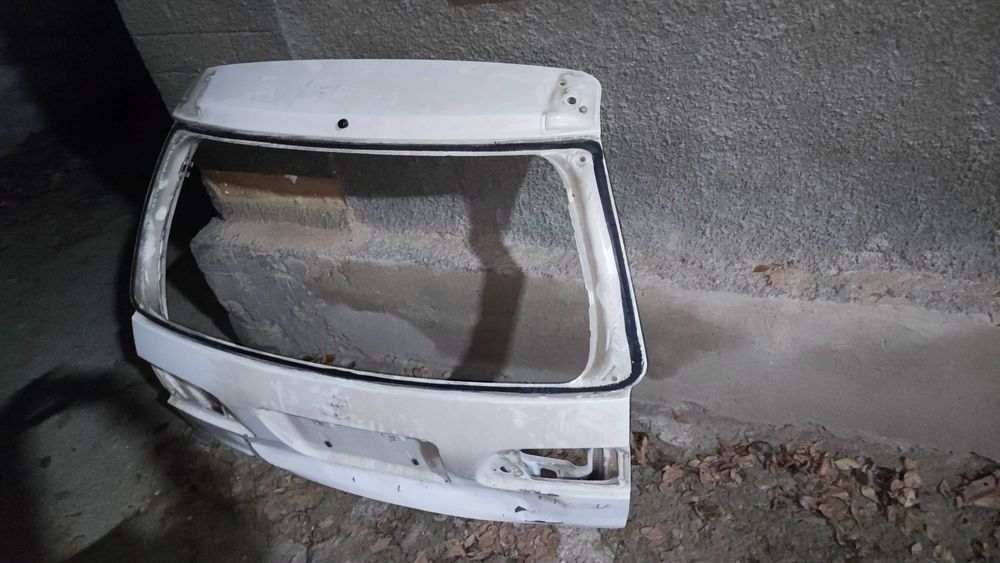 Дверь багажника Camry Gracia xv20