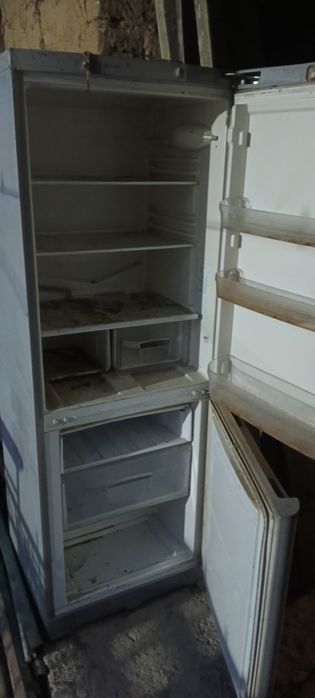 Продам холодильник