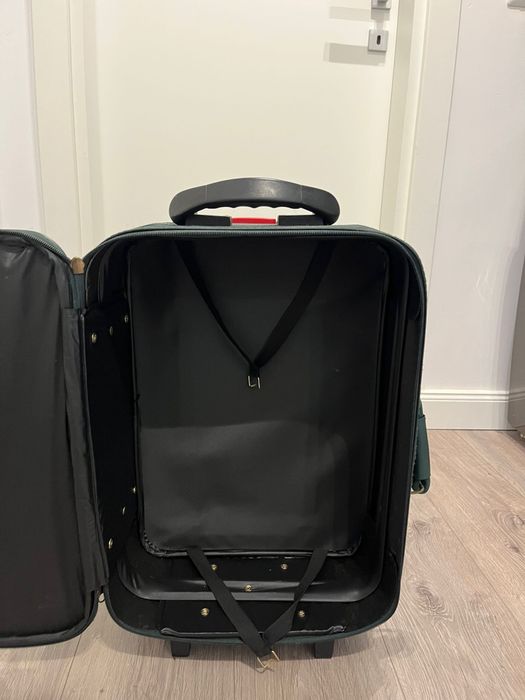 Troller / bagaj 54 cm x 34 x 17. Troler wizzair ryanair