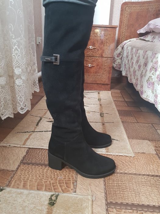 Женские зимние сапоги