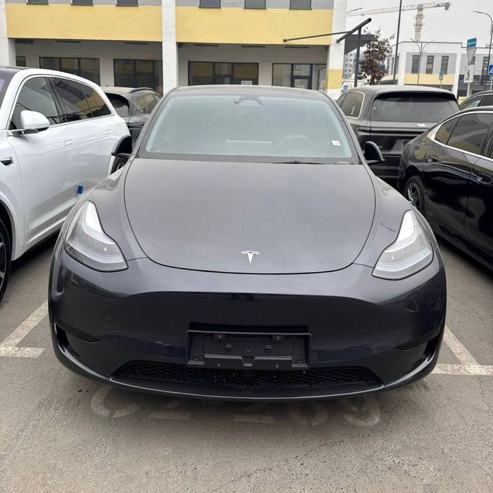 Tesla Model Y RWD 2024 йил