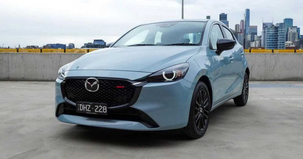 Mazda 2  naqd va halol nasiya