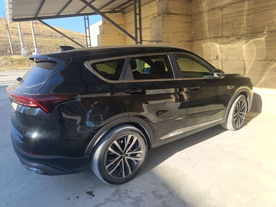 JETOUR X70 PLUS срочно сотилади