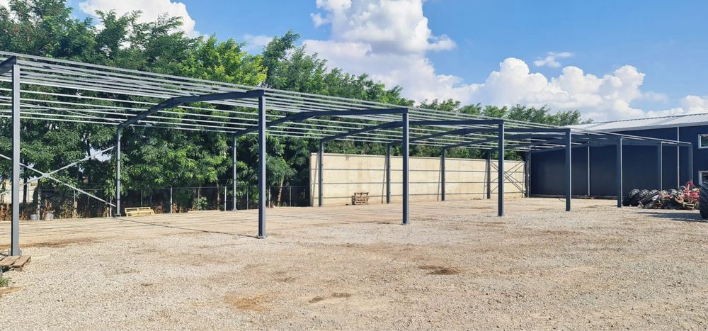 Vand Hala Metalica noua cu panouri sandwich completa