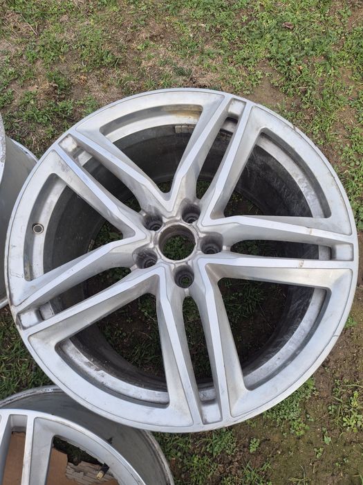 Оригинални 19 цола джанти за AUDIi R8