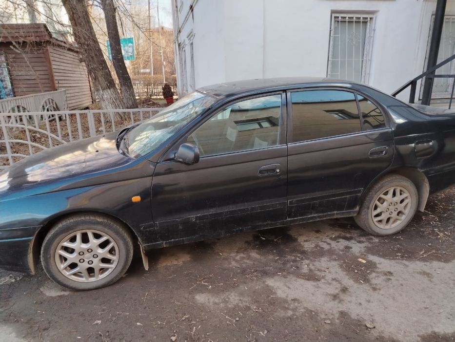 Продам Тойота Карина Е